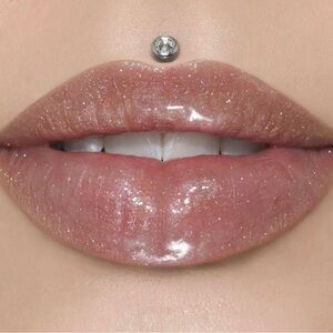 ⭐️NIB Jeffree Star Pretzel Drip Gloss⭐️